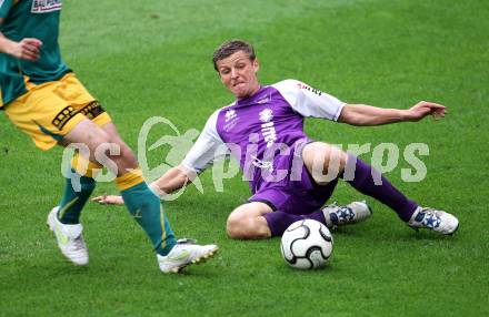 Fussball Regionalliga. SK Austria Klagenfurt gegen Voecklamarkt. Bern Christian Schierhuber (Austria). Klagenfurt, am 2.9.2011.
Foto: Kuess
---
pressefotos, pressefotografie, kuess, qs, qspictures, sport, bild, bilder, bilddatenbank