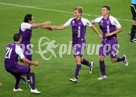 Fussball Regionalliga. SK Austria Klagenfurt gegen Voecklamarkt. Torjubel Alexander Percher, Almedin Hota, Peter Pucker, Bernd Schierhuber (Austria). Klagenfurt, am 2.9.2011.
Foto: Kuess
---
pressefotos, pressefotografie, kuess, qs, qspictures, sport, bild, bilder, bilddatenbank