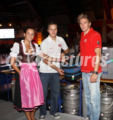 Eishockey. KAC. Kirchtag. Geier Stephan, Swette Rene. Klagenfurt, 3.9.2011.
Foto: Kuess
---
pressefotos, pressefotografie, kuess, qs, qspictures, sport, bild, bilder, bilddatenbank