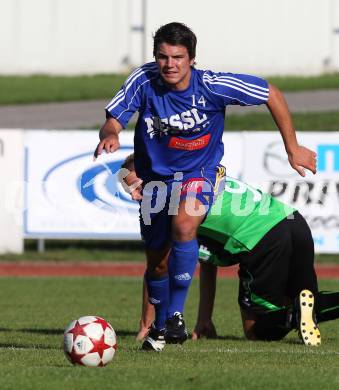 Fussball Kaerntner Liga. Voelkermarkt gegen Hermagor. Philipp Kofler (Hermagor). Voelkermarkt, am 3.9.2011.
Foto: Kuess
---
pressefotos, pressefotografie, kuess, qs, qspictures, sport, bild, bilder, bilddatenbank