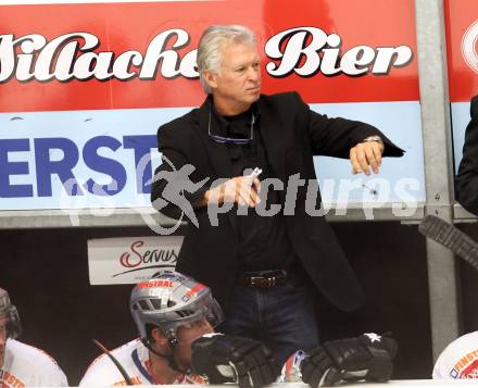 EBEL. Eishockey Bundesliga. EC Pasut VSV gegen Ritten Sport Bozen.  Trainer Greg Holst  (Ritten Sport Bozen). Villach, am 4.9.2011.
Foto: Kuess 


---
pressefotos, pressefotografie, kuess, qs, qspictures, sport, bild, bilder, bilddatenbank