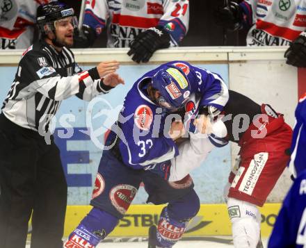 EBEL. Eishockey Bundesliga. EC Pasut VSV gegen Ritten Sport Bozen.  Rauferei, Schlaegerei, Andreas Wiedergut, (VSV), Matteo Ramsom (Ritten Sport Bozen). Villach, am 4.9.2011.
Foto: Kuess 


---
pressefotos, pressefotografie, kuess, qs, qspictures, sport, bild, bilder, bilddatenbank