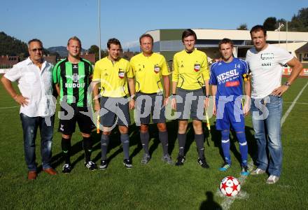 Fussball Kaerntner Liga. Voelkermarkt gegen Hermagor. Bernd Spitzer (Voelkermarkt), Helmut Trattnig, Alexander Stossier, Stefan Wedenig (Schiedsrichter), Markus Astner (Hermagor), Armin Assinger. Voelkermarkt, am 3.9.2011.
Foto: Kuess
---
pressefotos, pressefotografie, kuess, qs, qspictures, sport, bild, bilder, bilddatenbank