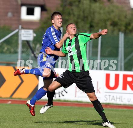 Fussball Kaerntner Liga. Voelkermarkt gegen Hermagor. Kevin Puschl Schliefnig (Voelkermarkt), Adis Garanovic (Hermagor). Voelkermarkt, am 3.9.2011.
Foto: Kuess
---
pressefotos, pressefotografie, kuess, qs, qspictures, sport, bild, bilder, bilddatenbank