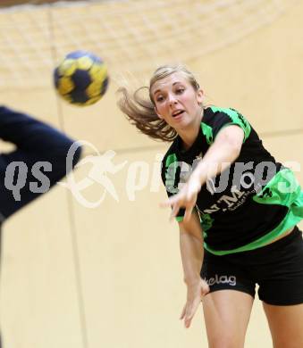 Handball Testspiel. SG Witasek Feldkirchen gegen Celje (SLO). Franziska Tschojer (Feldkirchen). Feldkirchen, 31.8.2011.
Foto: Kuess

---
pressefotos, pressefotografie, kuess, qs, qspictures, sport, bild, bilder, bilddatenbank