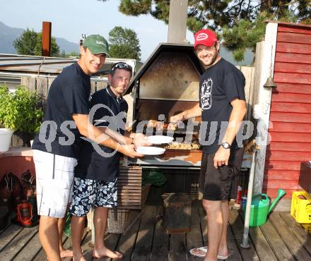 Eishockey. VSV. STARKBAUM Bernhard, Kerschbaumer Markus, WELLER Craig. Ossiacher See, 22.8.2011.
Foto: Kuess
---
pressefotos, pressefotografie, kuess, qs, qspictures, sport, bild, bilder, bilddatenbank