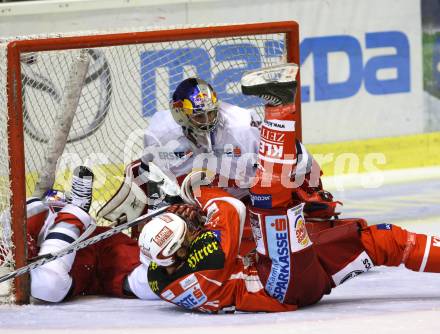 EBEL. Eishockey Bundesliga.  KAC gegen EC Red Bull Salzburg. HAGER Gregor (KAC), HOENECKL Thomas, RAFFL Thomas (Salzburg).. Klagenfurt, 9.9.2011.
Foto: Kuess 

---
pressefotos, pressefotografie, kuess, qs, qspictures, sport, bild, bilder, bilddatenbank