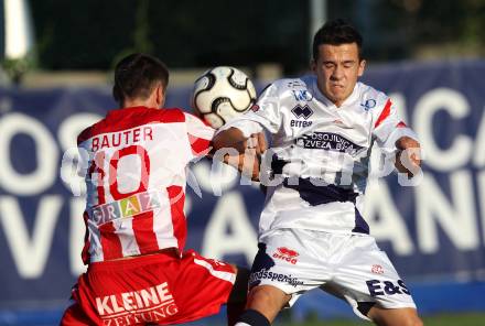 Fussball Regionalliga. SAK gegen GAK. Marco Koller (SAK), Herbert Rauter (GAK). Klagenfurt, am 10.11.2011.
Foto: Kuess
---
pressefotos, pressefotografie, kuess, qs, qspictures, sport, bild, bilder, bilddatenbank