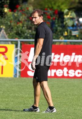 Fussball Kaerntner Liga. SVG Bleiburg gegen Ruden. Trainer Robert Skof (Ruden). Bleiburg, am 11.9.2011.
Foto: Kuess
---
pressefotos, pressefotografie, kuess, qs, qspictures, sport, bild, bilder, bilddatenbank