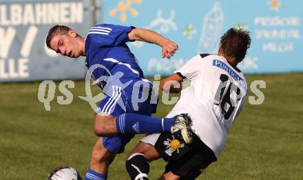 Fussball Kaerntner Liga. SVG Bleiburg gegen Ruden.  Christoph Reinwald (Bleiburg), Tadej Trdina (Ruden). Bleiburg, am 11.9.2011.
Foto: Kuess
---
pressefotos, pressefotografie, kuess, qs, qspictures, sport, bild, bilder, bilddatenbank