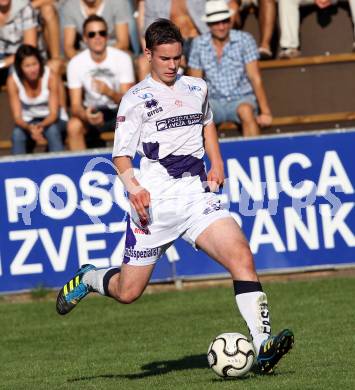 Fussball Regionalliga. SAK gegen GAK. Patrick Lausegger (SAK). Klagenfurt, am 10.11.2011.
Foto: Kuess
---
pressefotos, pressefotografie, kuess, qs, qspictures, sport, bild, bilder, bilddatenbank