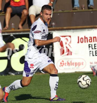 Fussball Regionalliga. SAK gegen GAK. Murat Veliu (SAK). Klagenfurt, am 10.11.2011.
Foto: Kuess
---
pressefotos, pressefotografie, kuess, qs, qspictures, sport, bild, bilder, bilddatenbank