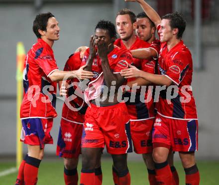 Fussball. Regionalliga. SK Austria Klagenfurt gegen SAK. Torjubel Mpaka Makanda Christian (SAK). Klagenfurt, 16.9.2011.
Foto: Kuess

---
pressefotos, pressefotografie, kuess, qs, qspictures, sport, bild, bilder, bilddatenbank