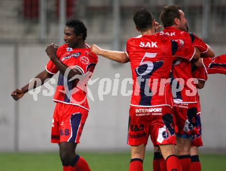 Fussball. Regionalliga. SK Austria Klagenfurt gegen SAK. Torjubel Mpaka Makanda Christian (SAK). Klagenfurt, 16.9.2011.
Foto: Kuess

---
pressefotos, pressefotografie, kuess, qs, qspictures, sport, bild, bilder, bilddatenbank