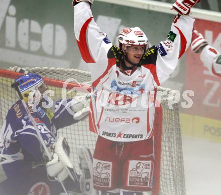 EBEL. Eishockey Bundesliga. EC Rekord Fenster VSV gegen EC KAC.  Torjubel Paul Schellander (KAC). Villach, am 18.9.2011.
Foto: Kuess 


---
pressefotos, pressefotografie, kuess, qs, qspictures, sport, bild, bilder, bilddatenbank