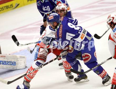 EBEL. Eishockey Bundesliga. EC Rekord Fenster VSV gegen EC KAC. Roland Kaspitz,  (VSV), Martin Schumnig (KAC). Villach, am 18.9.2011.
Foto: Kuess 


---
pressefotos, pressefotografie, kuess, qs, qspictures, sport, bild, bilder, bilddatenbank