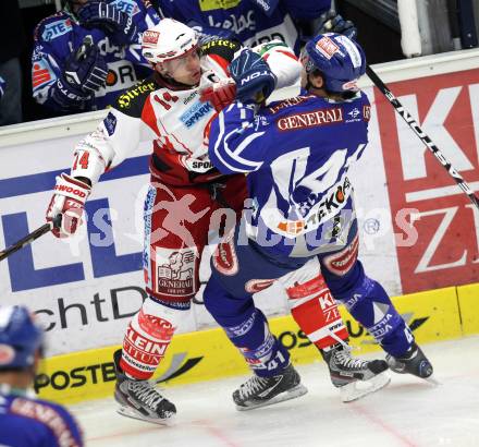 EBEL. Eishockey Bundesliga. EC Rekord Fenster VSV gegen EC KAC. Mario Altmann, (VSV), Johannes Reichel  (KAC). Villach, am 18.9.2011.
Foto: Kuess 


---
pressefotos, pressefotografie, kuess, qs, qspictures, sport, bild, bilder, bilddatenbank