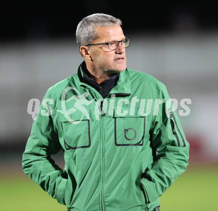 Fussball OEFB Cup. VSV gegen Hartberg. Trainer Guenther Kronsteiner (VSV). Villach, am 20.9.2011.
Foto: Kuess
---
pressefotos, pressefotografie, kuess, qs, qspictures, sport, bild, bilder, bilddatenbank