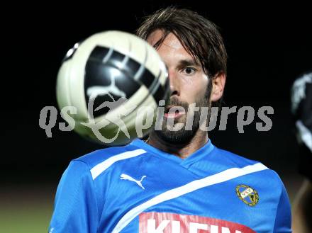 Fussball OEFB Cup. VSV gegen Hartberg. Mario Ramusch (VSV). Villach, am 20.9.2011.
Foto: Kuess
---
pressefotos, pressefotografie, kuess, qs, qspictures, sport, bild, bilder, bilddatenbank