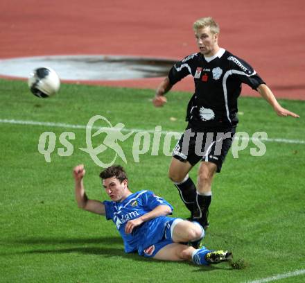 Fussball OEFB Cup. VSV gegen Hartberg. Julian Brandstaetter (VSV), Michael Huber (Hartberg). Villach, am 20.9.2011.
Foto: Kuess
---
pressefotos, pressefotografie, kuess, qs, qspictures, sport, bild, bilder, bilddatenbank