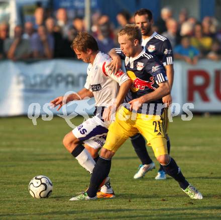 Fussball. OEFB Cup. SAK gegen Red Bull Salzburg. Grega Triplat, (SAK),  Rasmus Lindgren (Salzburg). Klagenfurt, 21.9.2011.
Foto: Kuess
---
pressefotos, pressefotografie, kuess, qs, qspictures, sport, bild, bilder, bilddatenbank