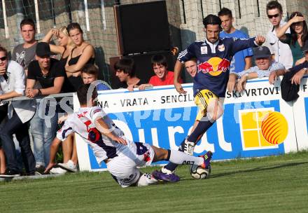 Fussball. OEFB Cup. SAK gegen Red Bull Salzburg. Murat Veliu, (SAK), Simon Cziommer  (Salzburg). Klagenfurt, 21.9.2011.
Foto: Kuess
---
pressefotos, pressefotografie, kuess, qs, qspictures, sport, bild, bilder, bilddatenbank