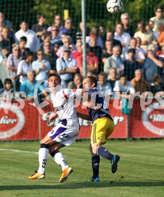 Fussball. OEFB Cup. SAK gegen Red Bull Salzburg.  Grega Triplat,(SAK),  Christian Schwegler (Salzburg). Klagenfurt, 21.9.2011.
Foto: Kuess
---
pressefotos, pressefotografie, kuess, qs, qspictures, sport, bild, bilder, bilddatenbank