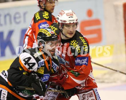 EBEL. Eishockey Bundesliga.  KAC gegen Graz 99ers. SPURGEON Tyler (KAC), LATENDRESSE Olivier (Graz). Klagenfurt, 23.9.2011.
Foto: Kuess 

---
pressefotos, pressefotografie, kuess, qs, qspictures, sport, bild, bilder, bilddatenbank