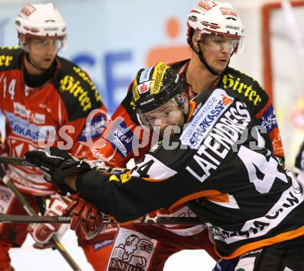 EBEL. Eishockey Bundesliga.  KAC gegen Graz 99ers. SCHELLANDER Paul (KAC), LATENDRESSE Olivier (Graz). Klagenfurt, 23.9.2011.
Foto: Kuess 

---
pressefotos, pressefotografie, kuess, qs, qspictures, sport, bild, bilder, bilddatenbank