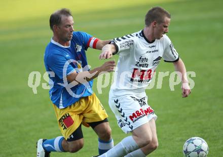 Fussball Kaerntner Liga. Feldkirchen gegen SVG Bleiburg. Michael Wernig (Feldkirchen), Daniel Wriessnig (Bleiburg). Feldkirchen, am 24.9.2011.
Foto: Kuess 
---
pressefotos, pressefotografie, kuess, qs, qspictures, sport, bild, bilder, bilddatenbank