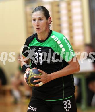 Woman Handball Austria. SG Witasek Kaernten gegen HC MGT BW Feldkirch. Gabriela Eugenia Rotis-Nagy (Kaernten). Feldkirchen, am 24.9.2011.
Foto: Kuess
---
pressefotos, pressefotografie, kuess, qs, qspictures, sport, bild, bilder, bilddatenbank