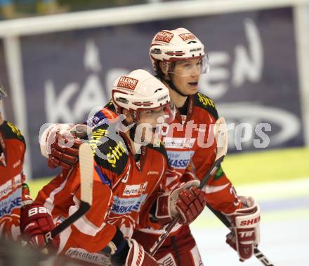 EBEL. Eishockey Bundesliga.  KAC gegen SAPA Fehervar AV19. Torjubel Stephan Geier Nikolaus Holzer (KAC).. Klagenfurt, 25.9.2011.
Foto: Kuess 

---
pressefotos, pressefotografie, kuess, qs, qspictures, sport, bild, bilder, bilddatenbank