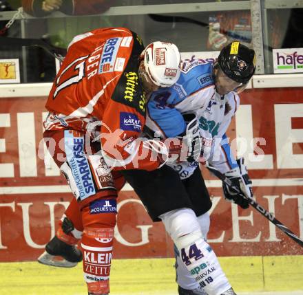 EBEL. Eishockey Bundesliga.  KAC gegen SAPA Fehervar AV19. Gregor Hager, (KAC), Juray Durco (Alba Volan). Klagenfurt, 25.9.2011.
Foto: Kuess 

---
pressefotos, pressefotografie, kuess, qs, qspictures, sport, bild, bilder, bilddatenbank