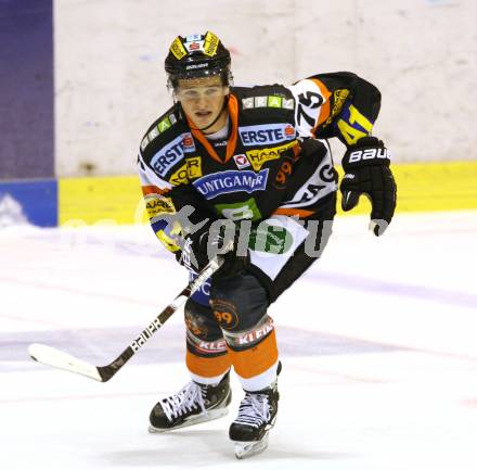 EBEL. Eishockey Bundesliga.  KAC gegen Graz 99ers. Max Wilfan (Graz). Klagenfurt, 23.9.2011.
Foto: Kuess 
---
pressefotos, pressefotografie, kuess, qs, qspictures, sport, bild, bilder, bilddatenbank