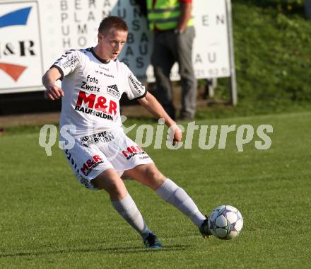 Fussball Kaerntner Liga. Feldkirchen gegen SVG Bleiburg. Marco Huber (Feldkirchen). Feldkirchen, 24.9.2011.
Foto: Kuess
---
pressefotos, pressefotografie, kuess, qs, qspictures, sport, bild, bilder, bilddatenbank