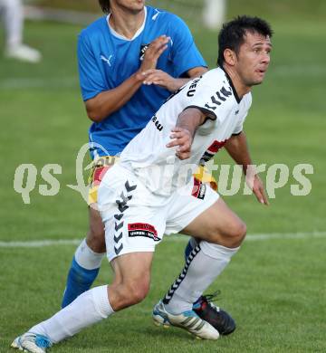 Fussball Kaerntner Liga. Feldkirchen gegen SVG Bleiburg. Auron Miloti (Feldkirchen). Feldkirchen, 24.9.2011.
Foto: Kuess
---
pressefotos, pressefotografie, kuess, qs, qspictures, sport, bild, bilder, bilddatenbank