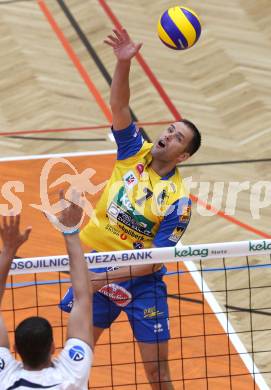 Volleyball. Eroeffnung Jufa Arena in Bleiburg. Heimstaette SK Aich/Dob.   Allan Van de Loo. Bleiburg, am 25.9.2011.
Foto: Kuess
---
pressefotos, pressefotografie, kuess, qs, qspictures, sport, bild, bilder, bilddatenbank