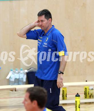 Volleyball. Eroeffnung Jufa Arena in Bleiburg. Heimstaette SK Aich/Dob.   Trainer Igor Simuncic. Bleiburg, am 25.9.2011.
Foto: Kuess
---
pressefotos, pressefotografie, kuess, qs, qspictures, sport, bild, bilder, bilddatenbank