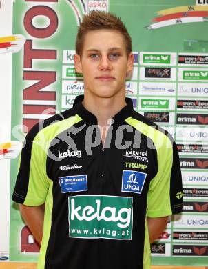 Badminton.  Dominik Trojan. Klagenfurt, 24.9.2011.
Foto: Kuess
---
pressefotos, pressefotografie, kuess, qs, qspictures, sport, bild, bilder, bilddatenbank