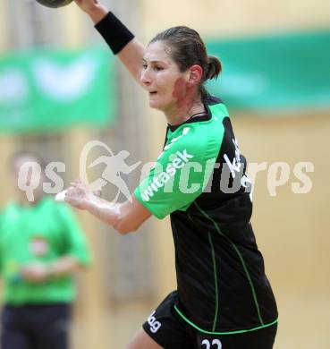 Woman Handball Austria. SG Witasek Kaernten gegen HC MGT BW Feldkirch. Gabriela Eugenia Rotis-Nagy (Kaernten). Feldkirchen, am 24.9.2011.
Foto: Kuess
---
pressefotos, pressefotografie, kuess, qs, qspictures, sport, bild, bilder, bilddatenbank