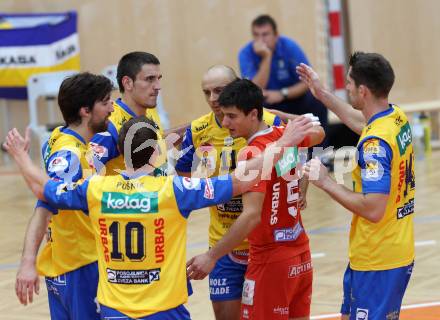 Volleyball. Eroeffnung Jufa Arena in Bleiburg. Heimstaette SK Aich/Dob.   Jubel Aich/Dob. Bleiburg, am 25.9.2011.
Foto: Kuess
---
pressefotos, pressefotografie, kuess, qs, qspictures, sport, bild, bilder, bilddatenbank