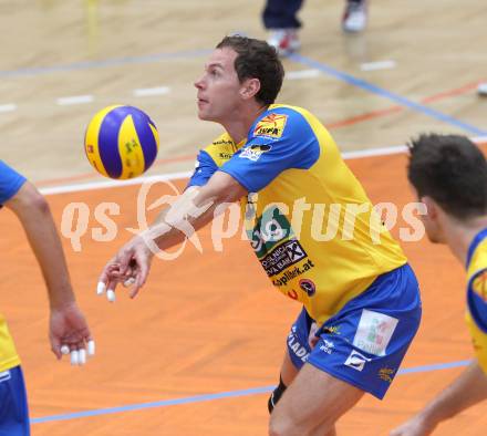 Volleyball. Eroeffnung Jufa Arena in Bleiburg. Heimstaette SK Aich/Dob.   Nejc Pusnik. Bleiburg, am 25.9.2011.
Foto: Kuess
---
pressefotos, pressefotografie, kuess, qs, qspictures, sport, bild, bilder, bilddatenbank