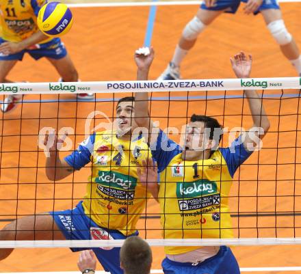 Volleyball. Eroeffnung Jufa Arena in Bleiburg. Heimstaette SK Aich/Dob.   Nemanja Bozic, Matija Sablak. Bleiburg, am 25.9.2011.
Foto: Kuess
---
pressefotos, pressefotografie, kuess, qs, qspictures, sport, bild, bilder, bilddatenbank