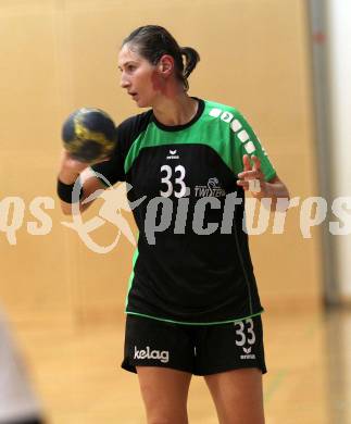 Woman Handball Austria. SG Witasek Kaernten gegen HC MGT BW Feldkirch. Gabriela Eugenia Rotis-Nagy (Kaernten). Feldkirchen, am 24.9.2011.
Foto: Kuess
---
pressefotos, pressefotografie, kuess, qs, qspictures, sport, bild, bilder, bilddatenbank