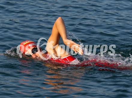 Triathlon. Laufen, Schwimmen, Radfahren. Lisa Perterer. 
Klagenfurt, 22.9.2011.
Foto: Kuess
---
pressefotos, pressefotografie, kuess, qs, qspictures, sport, bild, bilder, bilddatenbank