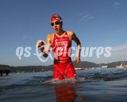 Triathlon. Laufen, Schwimmen, Radfahren. Lisa Perterer. 
Klagenfurt, 22.9.2011.
Foto: Kuess
---
pressefotos, pressefotografie, kuess, qs, qspictures, sport, bild, bilder, bilddatenbank