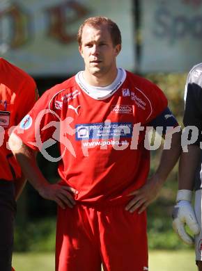 Fussball Unterliga Ost. DSG Dele Zell gegen Landskron. Matjaz Kelih (Sele Zell). Zell, 2.10.2011.
Foto: Kuess
---
pressefotos, pressefotografie, kuess, qs, qspictures, sport, bild, bilder, bilddatenbank