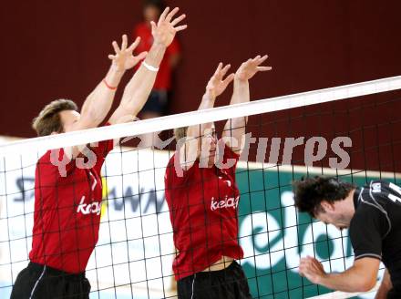 Volleyball. VBK Woerthersee Loewen gegen BLH - Amstetten. James Battiston, Miller Joel. Klagenfurt, 8.10.2011.
Foto: kuess
---
pressefotos, pressefotografie, kuess, qs, qspictures, sport, bild, bilder, bilddatenbank