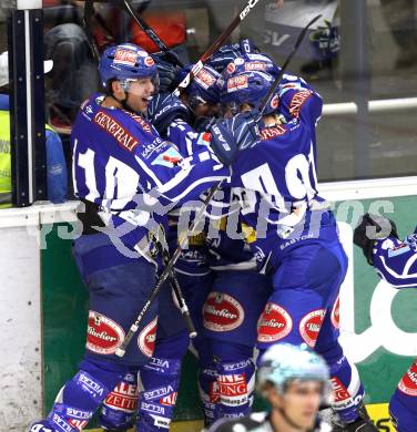 EBEL. Eishockey Bundesliga. EC Rekord Fenster VSV gegen EHC LIWEST Linz.  Torjubel VSV. Villach, am 7.10.2011.
Foto: Kuess 


---
pressefotos, pressefotografie, kuess, qs, qspictures, sport, bild, bilder, bilddatenbank