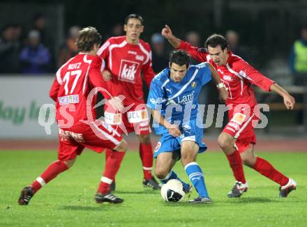 Fussball Regionalliga. VSV gegen GAK. Sandro Ebner,  (VSV), Stefan Nutz, David Fink (GAK). Villach, 8.10.2011.
Foto: Kuess
---
pressefotos, pressefotografie, kuess, qs, qspictures, sport, bild, bilder, bilddatenbank